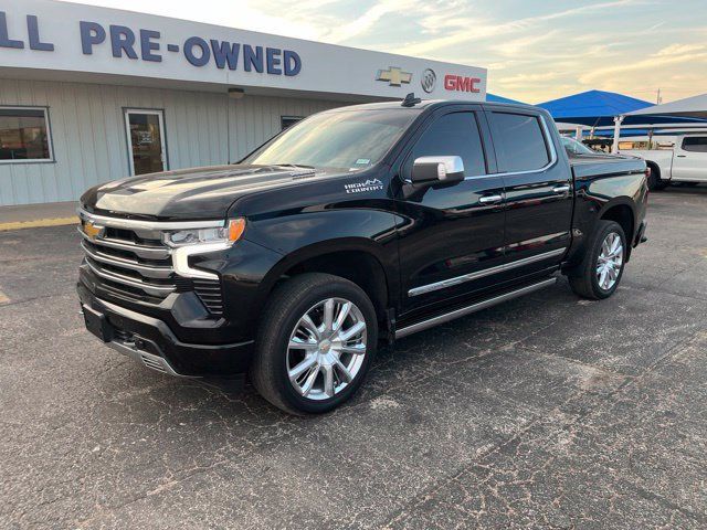 Used 2025 Chevrolet Silverado 1500 High Country AWD/4WD image 1