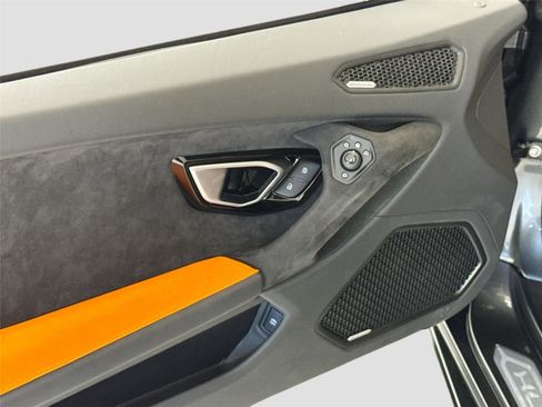 Used 2023 Lamborghini Huracan Tecnica RWD image 13
