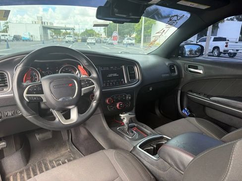 Used 2018 Dodge Charger R/T RWD image 10