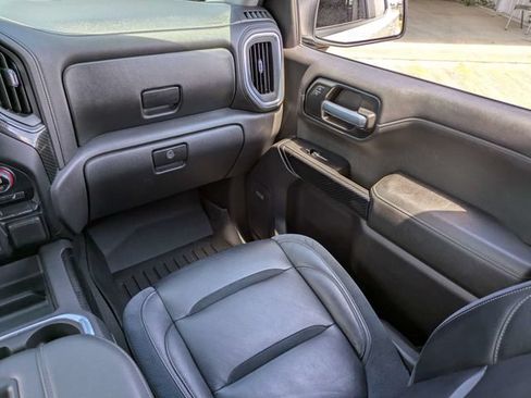 Used 2021 Chevrolet Silverado 1500 RST w/ Convenience Package II AWD/4WD image 17