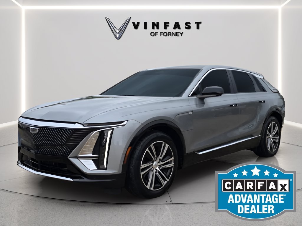 Used 2024 Cadillac Lyriq Luxury w/ LPO, Floor Liner Package AWD/4WD image 1