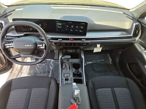 New 2026 Kia Sorento LX image 21
