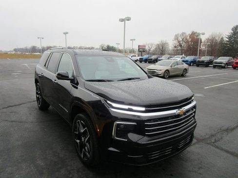 New 2026 Chevrolet Traverse High Country w/ LPO, Floor Liner Package image 7