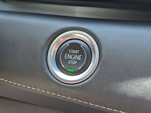 Certified 2023 Cadillac Escalade ESV Sport Platinum AWD/4WD image 19