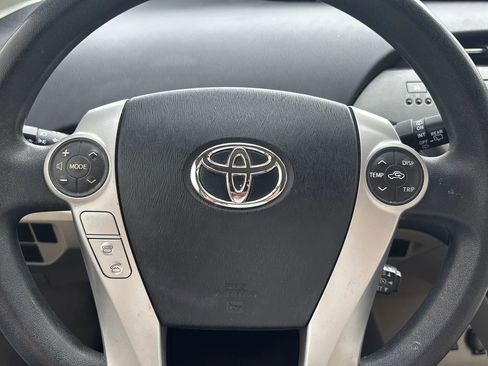 Used 2012 Toyota Prius Two image 11