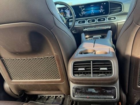 Used 2023 Mercedes-Benz GLS 450 4MATIC image 13