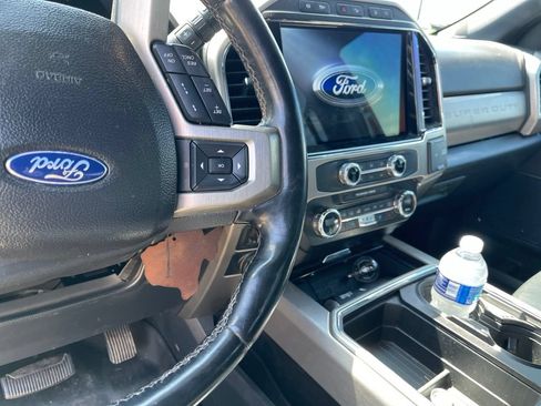 Used 2022 Ford F250 Platinum w/ FX4 Off-Road Package AWD/4WD image 15