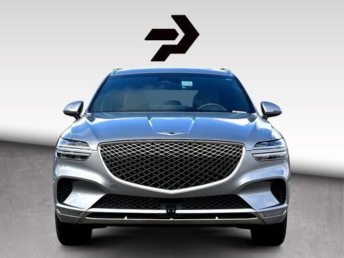 Used 2022 Genesis GV70 2.5T w/ Advanced Package AWD/4WD image 3