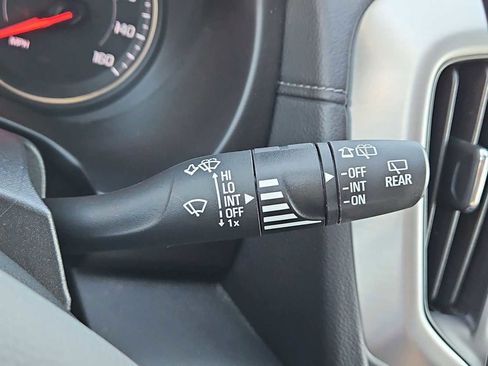 Used 2024 GMC Terrain SLT image 26