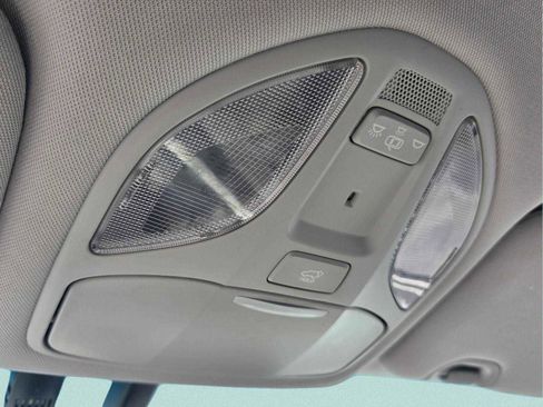 Used 2018 Hyundai Santa Fe Sport FWD image 34