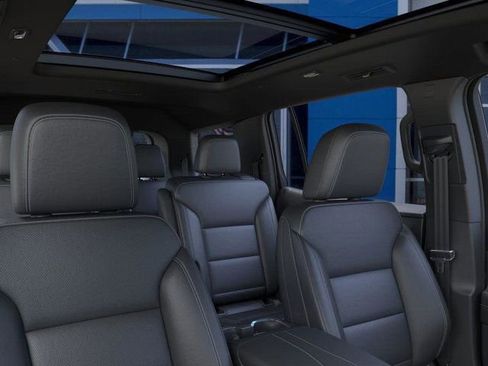 New 2026 Chevrolet Traverse LT w/ Sun and Wheel Package image 24