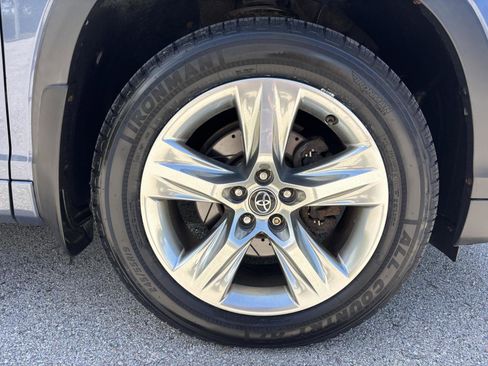 Used 2016 Toyota Highlander Limited Platinum image 52