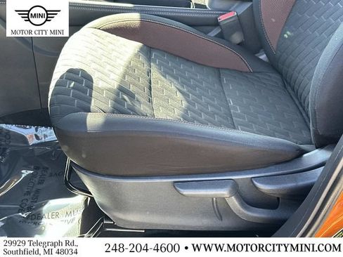 Used 2021 Nissan Kicks SR w/ Interior Electronics Package FWD image 20