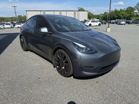 Used 2023 Tesla Model Y Performance AWD/4WD image 8