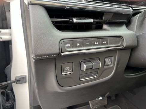 Used 2021 Cadillac Escalade Sport image 28