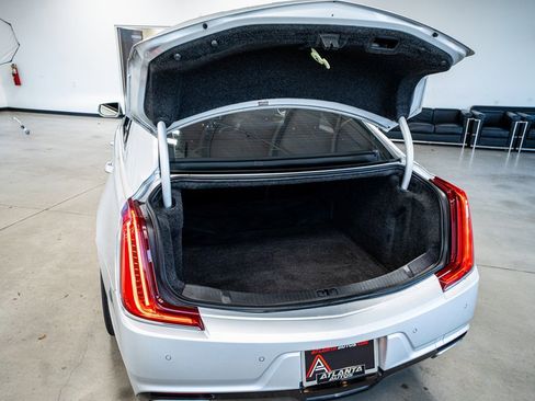 Used 2018 Cadillac XTS Luxury image 57