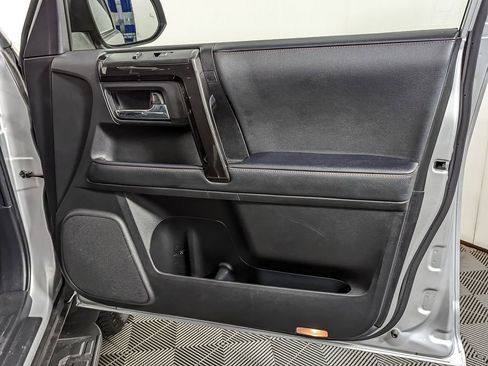 Used 2023 Toyota 4Runner TRD Off-Road image 28