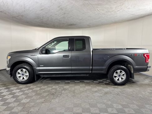 Used 2017 Ford F150 XLT w/ Equipment Group 301A Mid AWD/4WD image 9