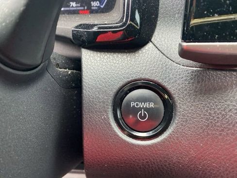 Used 2025 Toyota Camry XSE image 21