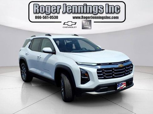 Used 2025 Chevrolet Equinox LT w/ Convenience Package II image 6