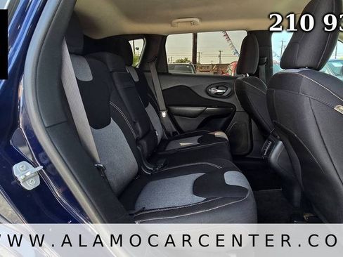 Used 2015 Jeep Cherokee Sport w/ Sport Appearance Group FWD image 20