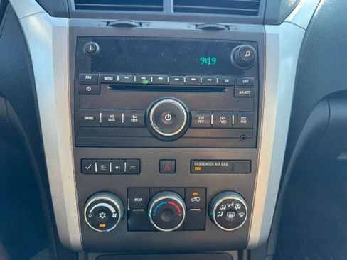 Used 2011 Chevrolet Traverse LT w/ All-Star Package AWD/4WD image 13