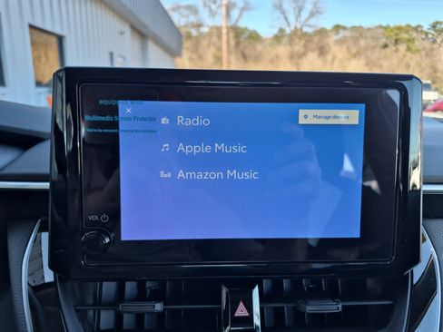 Used 2026 Toyota Corolla LE image 31