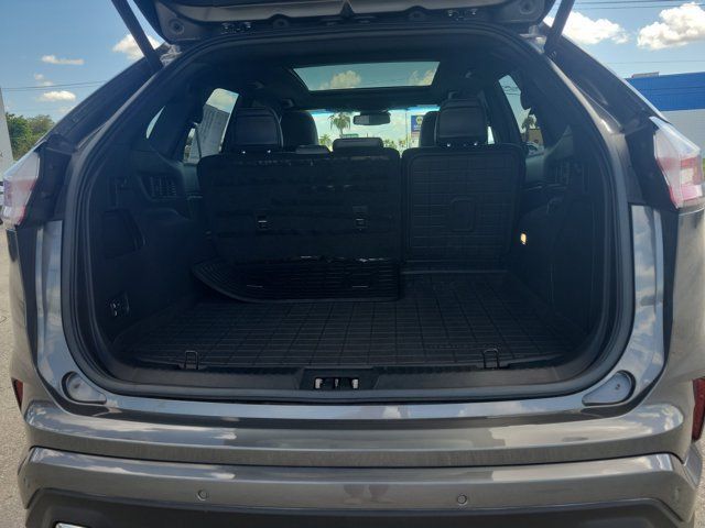 Certified 2024 Ford Edge ST w/ Equipment Group 401A AWD/4WD image 9
