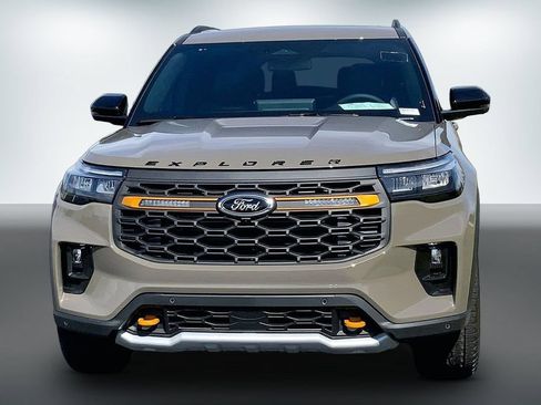 Used 2026 Ford Explorer Tremor w/ Tremor Ultimate Package AWD/4WD image 7