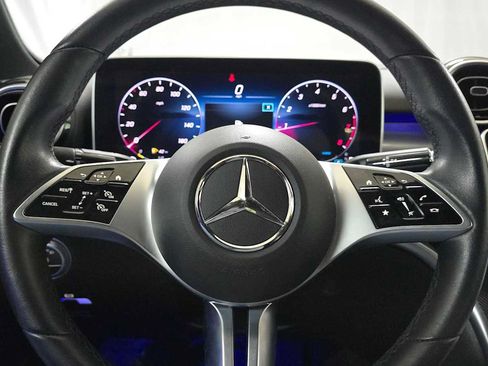 Used 2024 Mercedes-Benz C 300 Sedan image 25