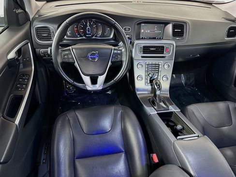 Used 2016 Volvo S60 T5 Premier w/ Convenience Package image 17