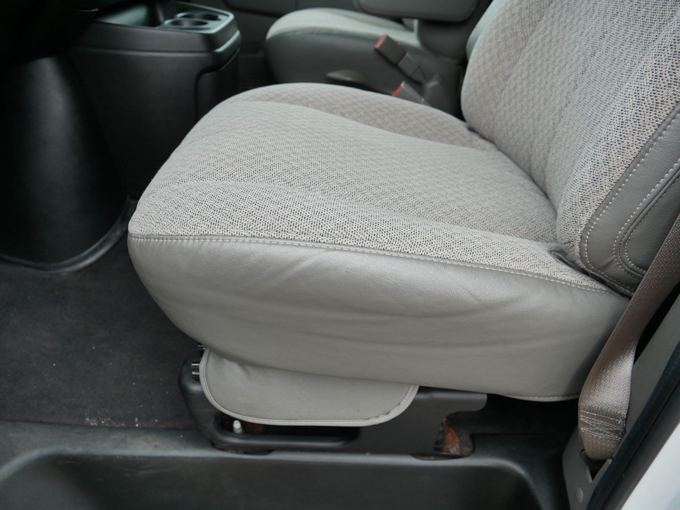 Used 2019 Chevrolet Express 3500 LT w/ LT Preferred Equipment Group RWD image 20