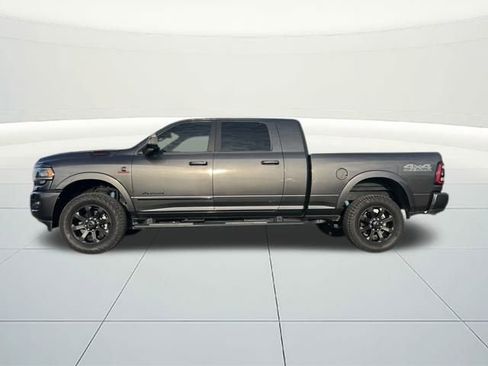 Used 2022 RAM 2500 Laramie w/ Night Edition image 2