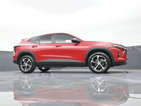 New 2026 Chevrolet Trax RS w/ Driver Confidence Package FWD image 47