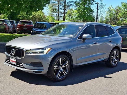 Used 2019 Volvo XC60 T5 Momentum w/ Premium Package AWD/4WD image 3