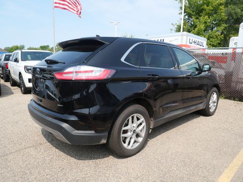 Used 2024 Ford Edge SEL AWD/4WD image 5