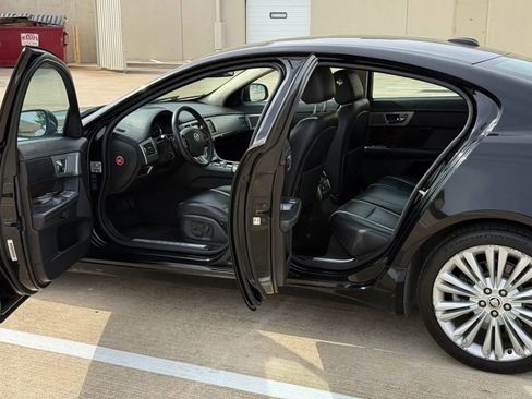 Used 2012 Jaguar XF Portfolio RWD image 9