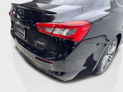Used 2019 Maserati Ghibli image 18