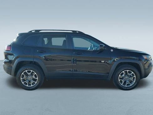 Used 2022 Jeep Cherokee Trailhawk image 10