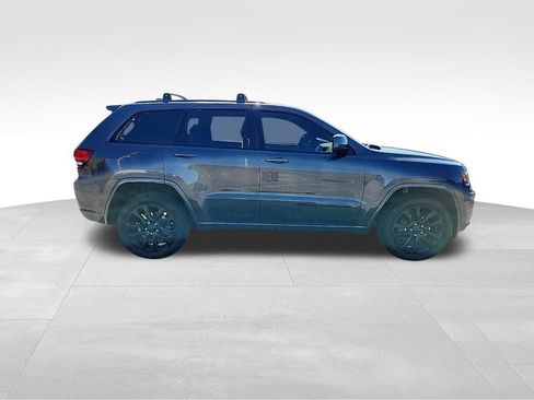 Certified 2020 Jeep Grand Cherokee Altitude image 13