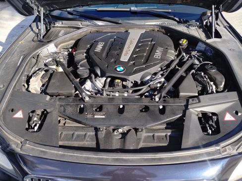 Used 2014 BMW 750i xDrive AWD/4WD image 29