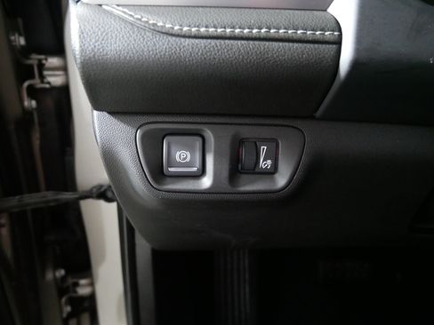 Used 2023 GMC Acadia SLE w/ Driver Convenience Package AWD/4WD image 26