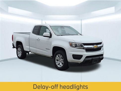 Used 2020 Chevrolet Colorado LT w/ Safety Package RWD image 9