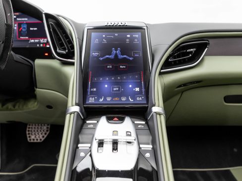 Certified 2025 Ferrari Roma Spider RWD image 28