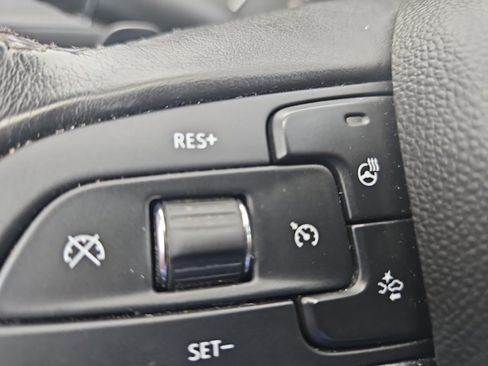 Used 2021 Cadillac XT4 Luxury image 10