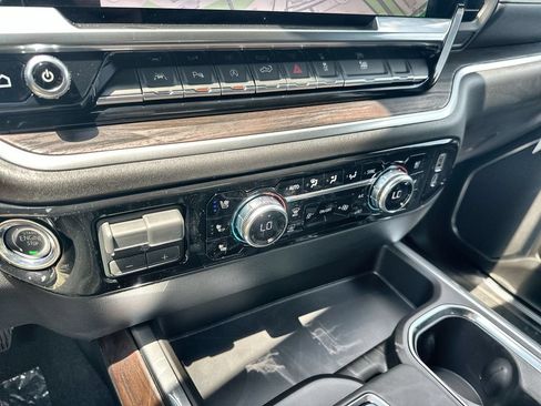 New 2026 GMC Sierra 1500 SLT w/ SLT Convenience Package RWD image 27