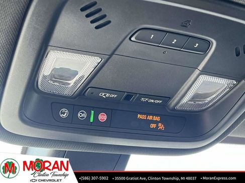 Certified 2023 Chevrolet Traverse LT FWD image 26