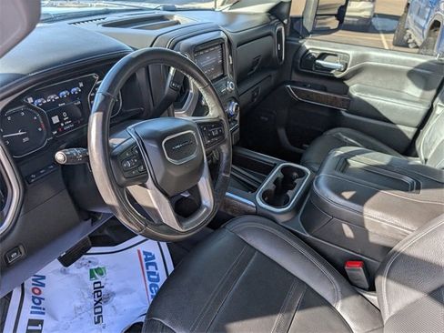 Used 2020 GMC Sierra 2500 Denali w/ Denali Ultimate Package image 10