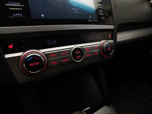 Used 2016 Subaru Legacy 2.5i Premium AWD/4WD image 21