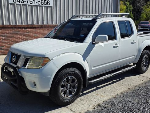 Used 2015 Nissan Frontier PRO-4X w/ Pro-4x Luxury Package image 1